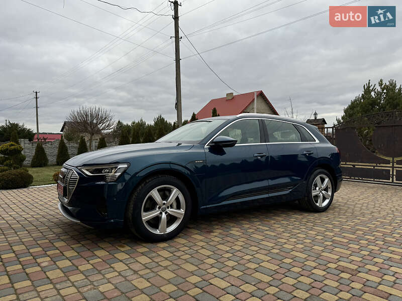 Позашляховик / Кросовер Audi e-tron 2020 в Львові