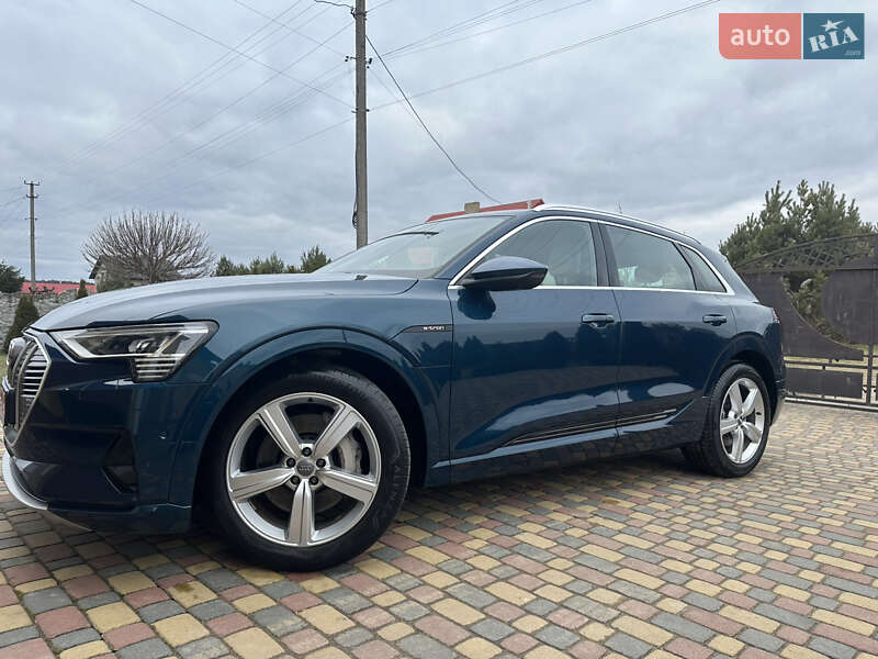 Позашляховик / Кросовер Audi e-tron 2020 в Львові