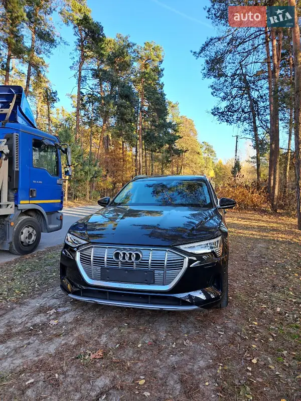Audi e-tron