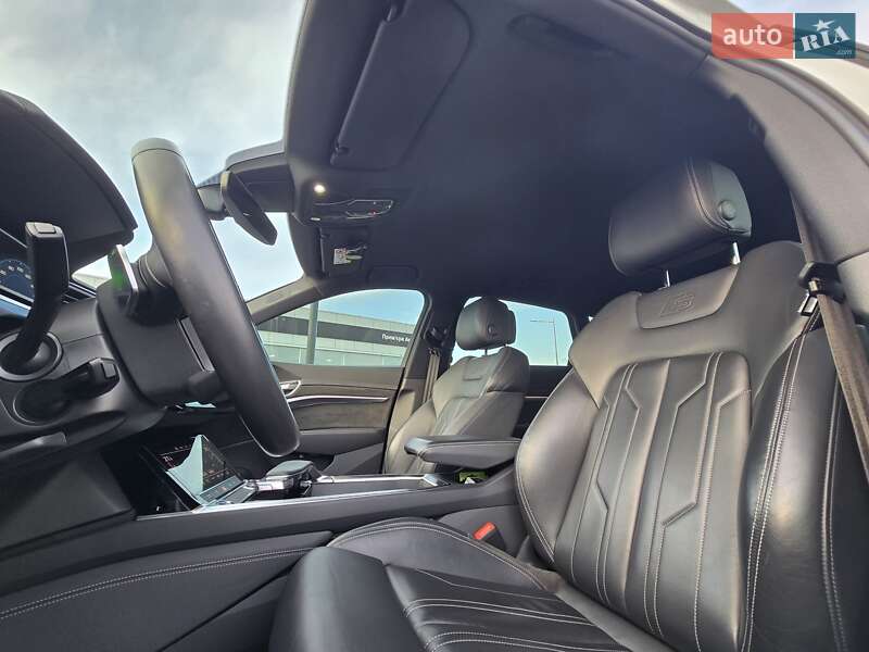 Внедорожник / Кроссовер Audi e-tron 2020 в Мукачево