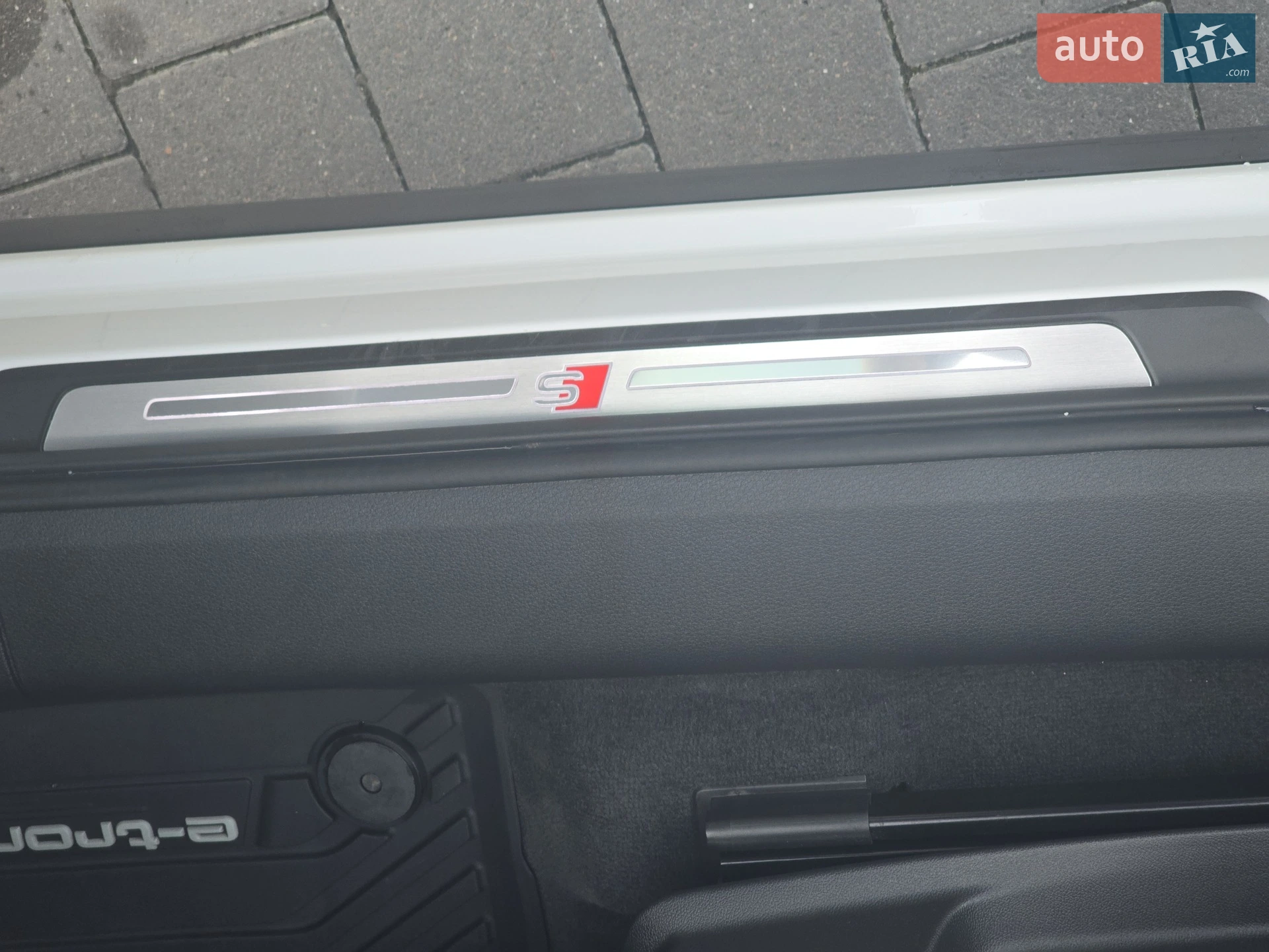 2020 Audi e-tron - мініатюра 39
