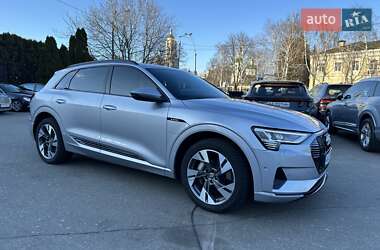 Внедорожник / Кроссовер Audi e-tron 2020 в Киеве