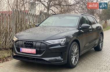 Внедорожник / Кроссовер Audi e-tron 2019 в 