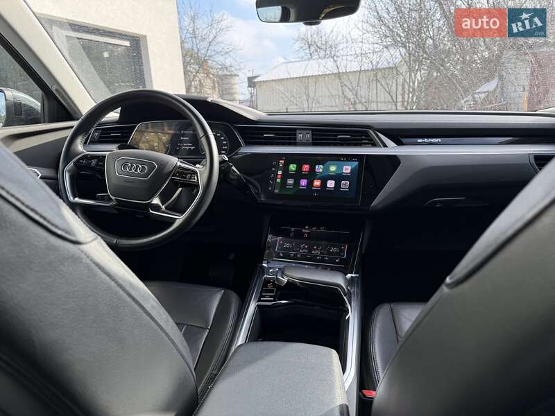Позашляховик / Кросовер Audi e-tron 2019 в Дніпрі