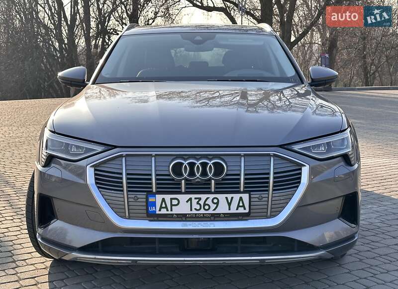 Внедорожник / Кроссовер Audi e-tron 2019 в Днепре