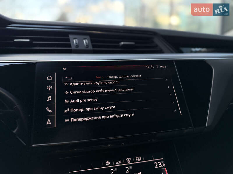 Позашляховик / Кросовер Audi e-tron 2018 в Львові фото 52 Позашляховик / Кросовер Audi e-tron 2018 в Львові