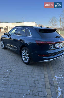 Внедорожник / Кроссовер Audi e-tron 2020 в 