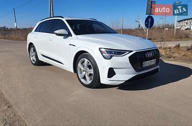 Внедорожник / Кроссовер Audi e-tron 2019 в 