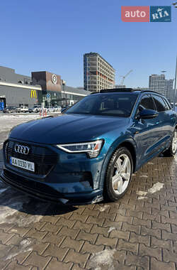 Позашляховик / Кросовер Audi e-tron 2019 в Києві