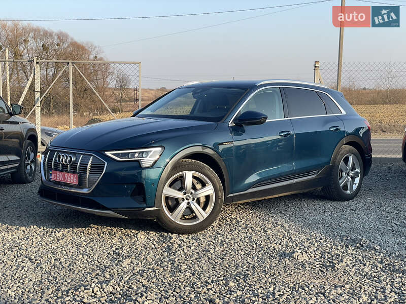 Audi e-tron 2021