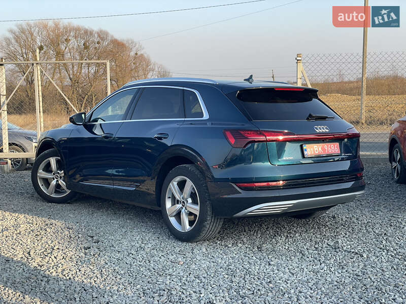 Позашляховик / Кросовер Audi e-tron 2021 в Львові