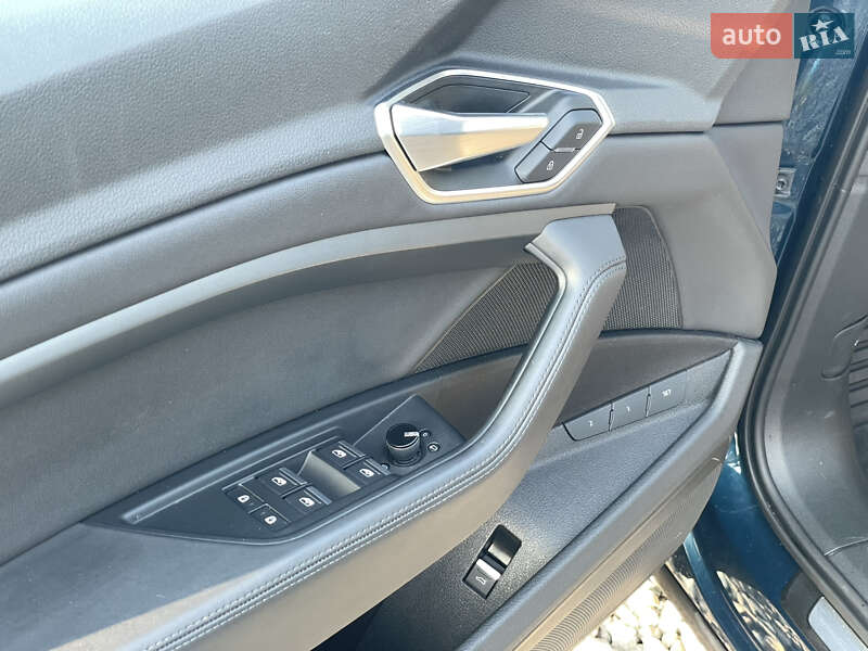 Позашляховик / Кросовер Audi e-tron 2021 в Львові