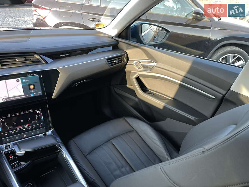 Позашляховик / Кросовер Audi e-tron 2021 в Львові
