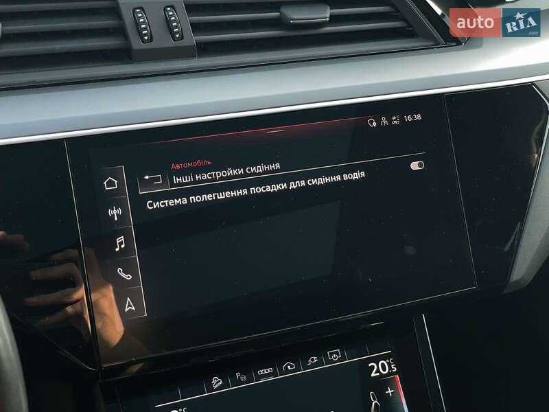 Позашляховик / Кросовер Audi e-tron 2021 в Львові