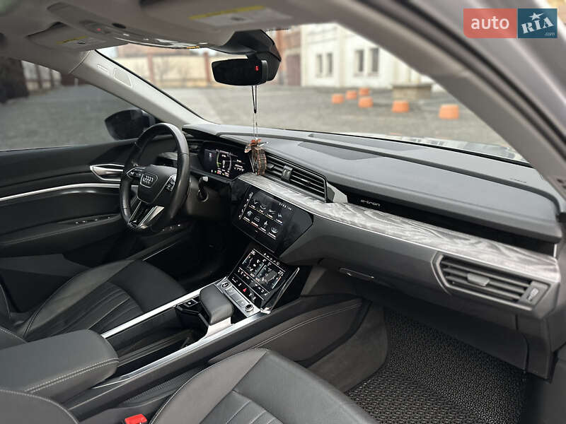 Внедорожник / Кроссовер Audi e-tron 2022 в Коломые