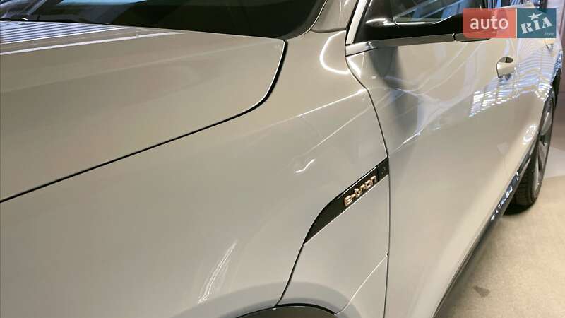 Внедорожник / Кроссовер Audi e-tron 2020 в Виннице фото 41 Внедорожник / Кроссовер Audi e-tron 2020 в Виннице