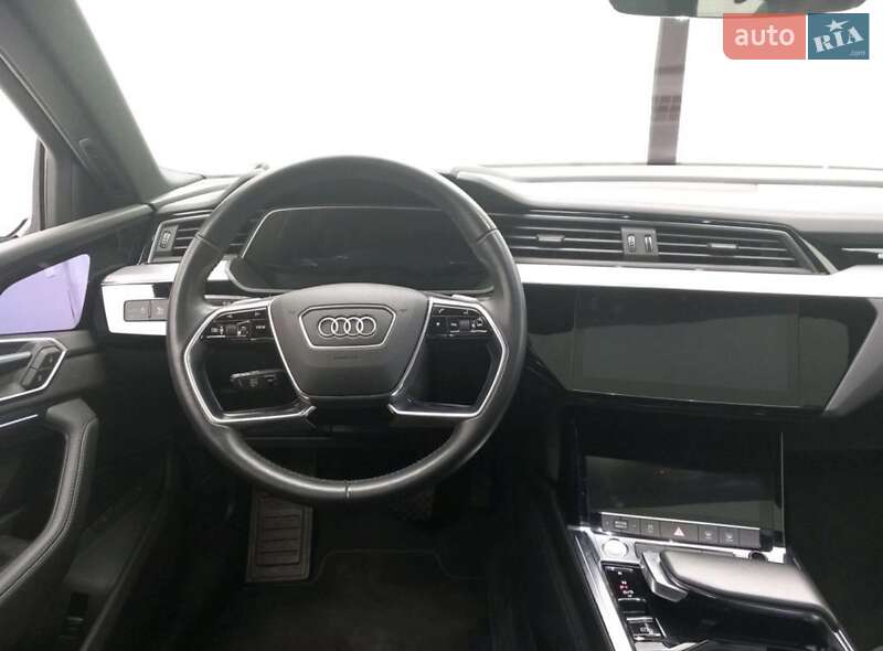 Внедорожник / Кроссовер Audi e-tron 2020 в Виннице фото 70 Внедорожник / Кроссовер Audi e-tron 2020 в Виннице