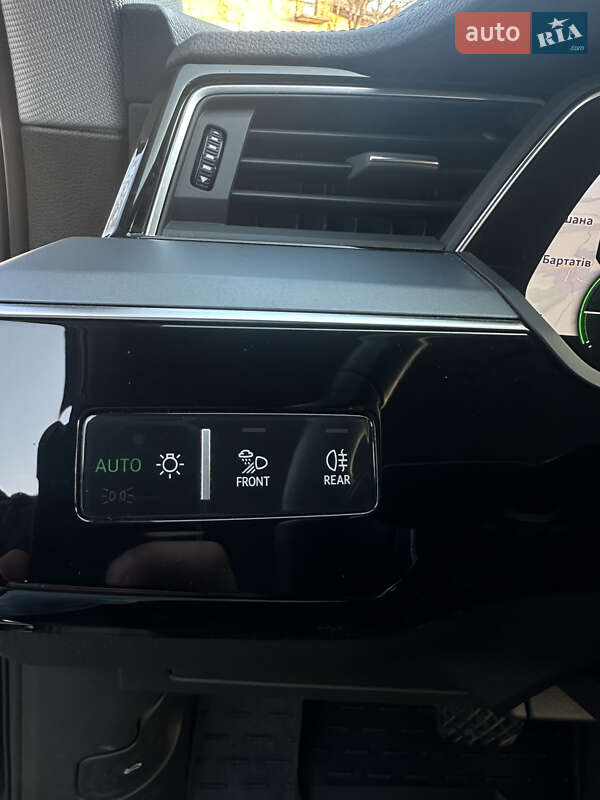Внедорожник / Кроссовер Audi e-tron 2019 в Львове фото 19 Внедорожник / Кроссовер Audi e-tron 2019 в Львове