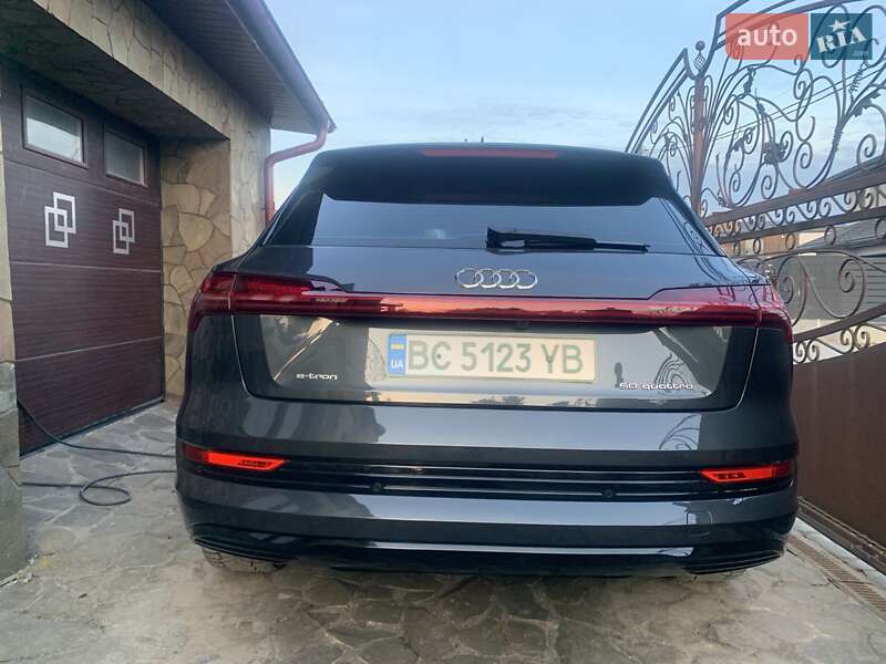 Внедорожник / Кроссовер Audi e-tron 2019 в Львове фото 12 Внедорожник / Кроссовер Audi e-tron 2019 в Львове