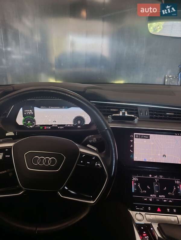 Внедорожник / Кроссовер Audi e-tron 2019 в Павлограде
