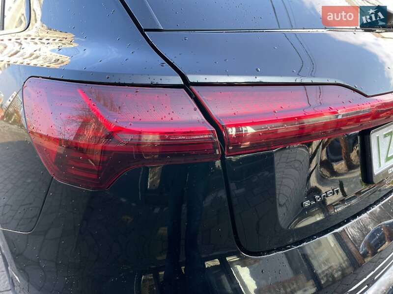 Внедорожник / Кроссовер Audi e-tron 2019 в Львове