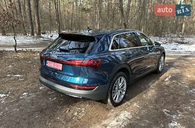 Позашляховик / Кросовер Audi e-tron 2022 в Києві