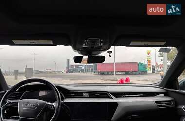 Внедорожник / Кроссовер Audi e-tron 2019 в 