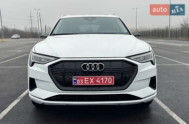 Универсал Audi e-tron 2019 в 