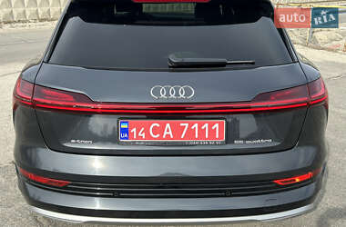 Позашляховик / Кросовер Audi e-tron 2019 в 