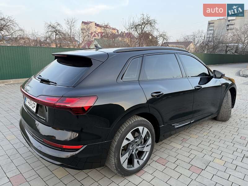 Позашляховик / Кросовер Audi e-tron 2020 в Надвірній