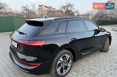 Внедорожник / Кроссовер Audi e-tron 2020 в 