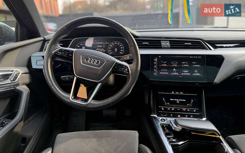 Внедорожник / Кроссовер Audi e-tron 2021 в Черновцах