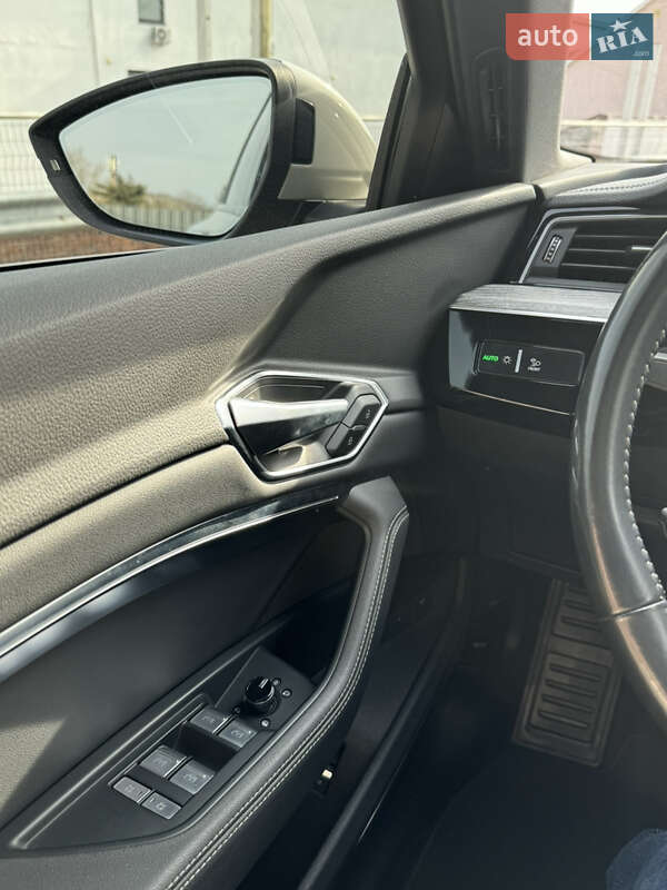 Внедорожник / Кроссовер Audi e-tron 2020 в Мукачево