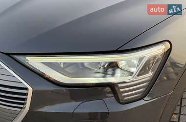 Внедорожник / Кроссовер Audi e-tron 2019 в 
