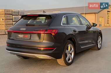 Внедорожник / Кроссовер Audi e-tron 2019 в 