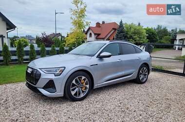 Audi e-tron 2022