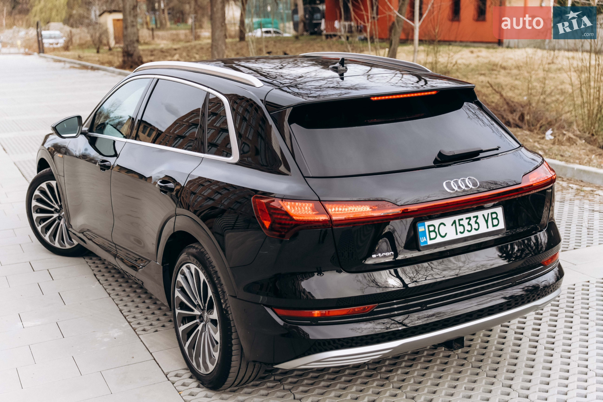 2019 Audi e-tron - мініатюра 28