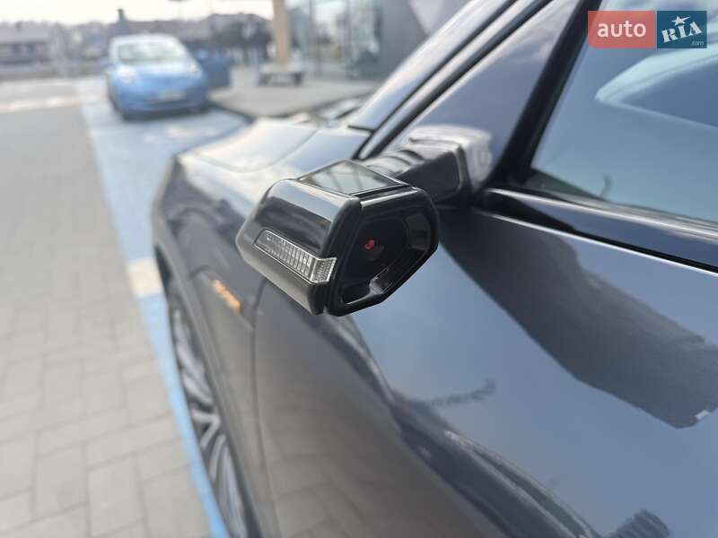 Внедорожник / Кроссовер Audi e-tron 2019 в Луцке фото 17 Внедорожник / Кроссовер Audi e-tron 2019 в Луцке