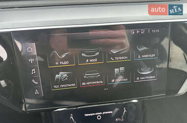 Позашляховик / Кросовер Audi e-tron 2020 в 