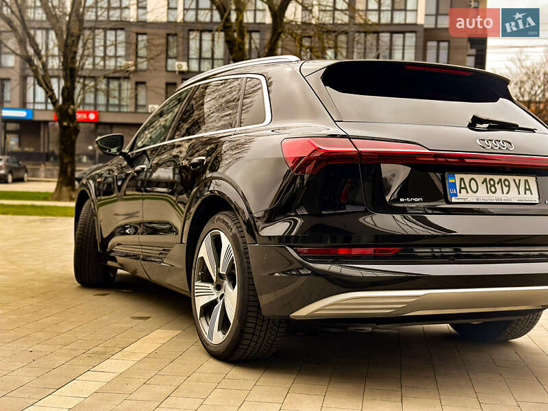 Внедорожник / Кроссовер Audi e-tron 2019 в Ужгороде