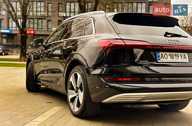 Внедорожник / Кроссовер Audi e-tron 2019 в 