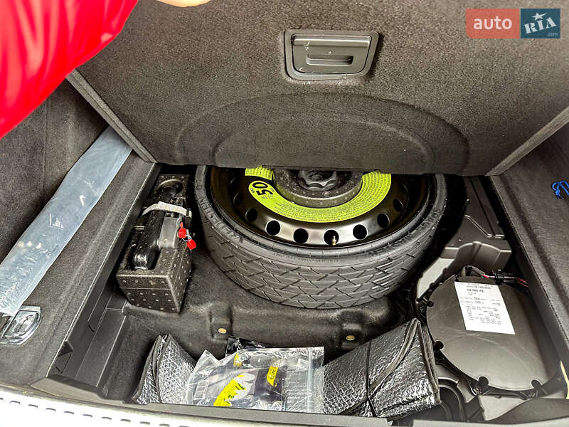 Внедорожник / Кроссовер Audi e-tron 2019 в Ужгороде