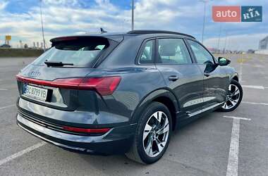 Внедорожник / Кроссовер Audi e-tron 2020 в 