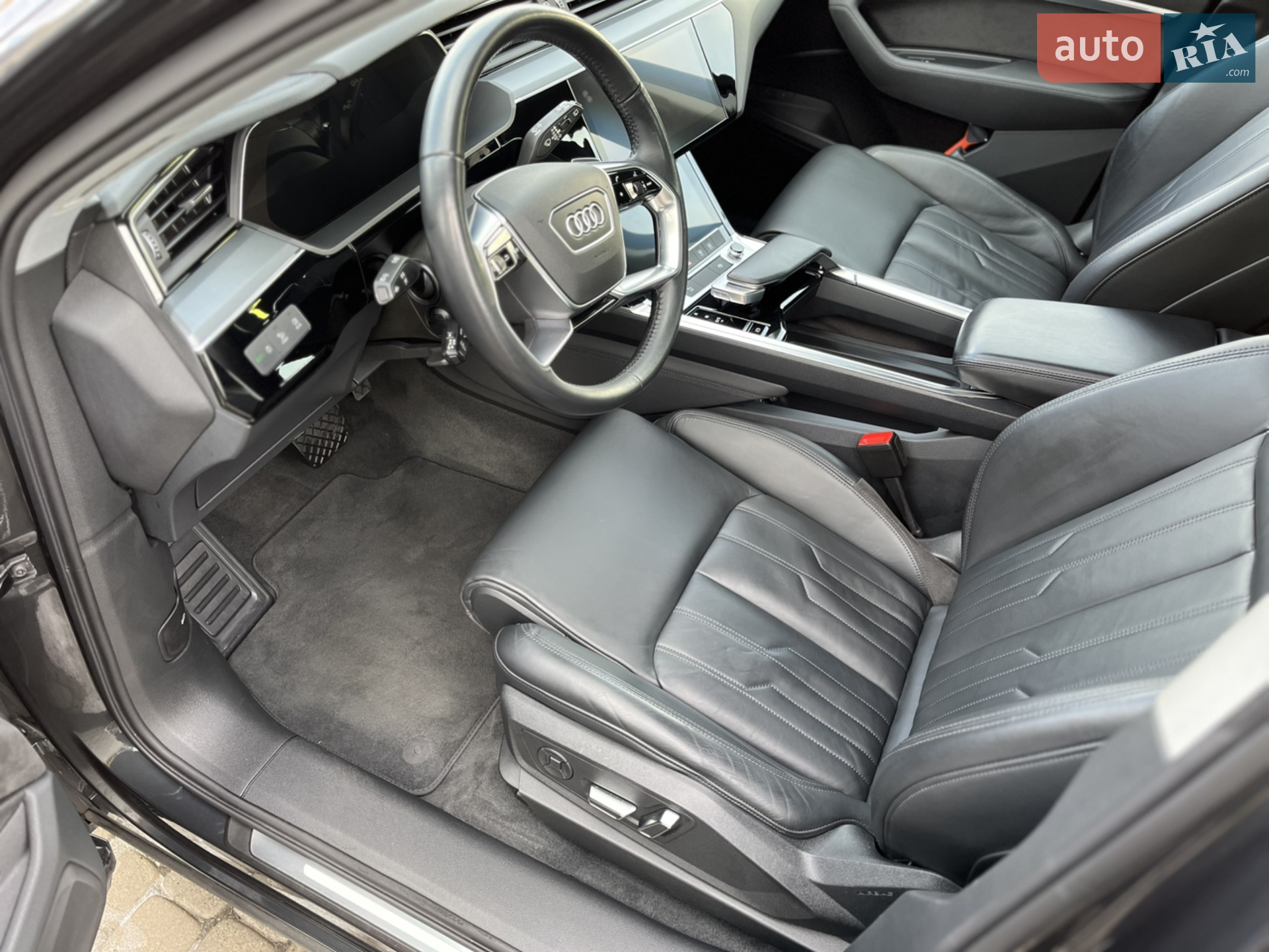 2020 Audi e-tron - мініатюра 59
