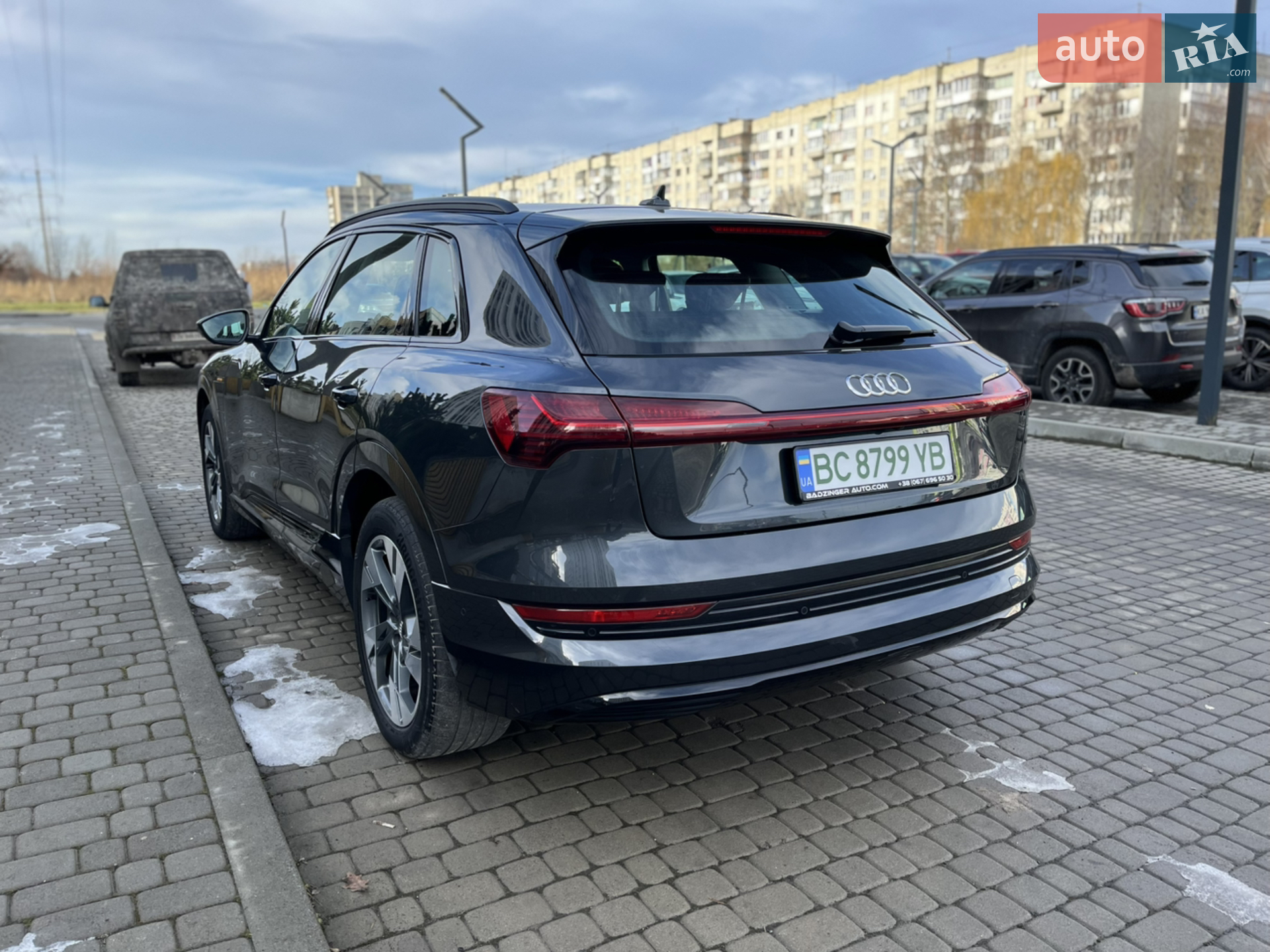2020 Audi e-tron - мініатюра 90