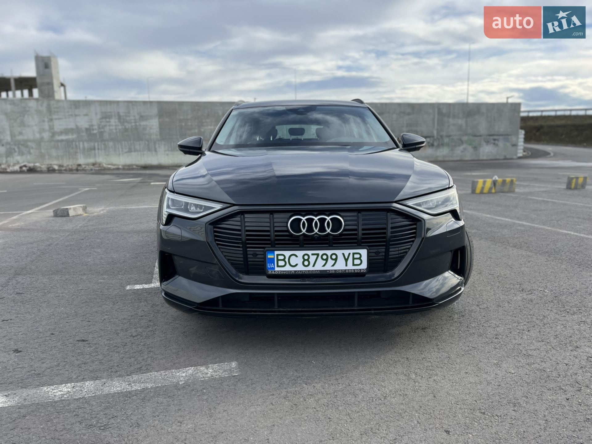 2020 Audi e-tron - мініатюра 102