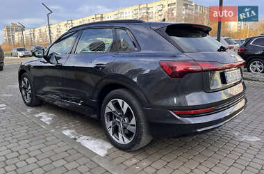 Внедорожник / Кроссовер Audi e-tron 2020 в 