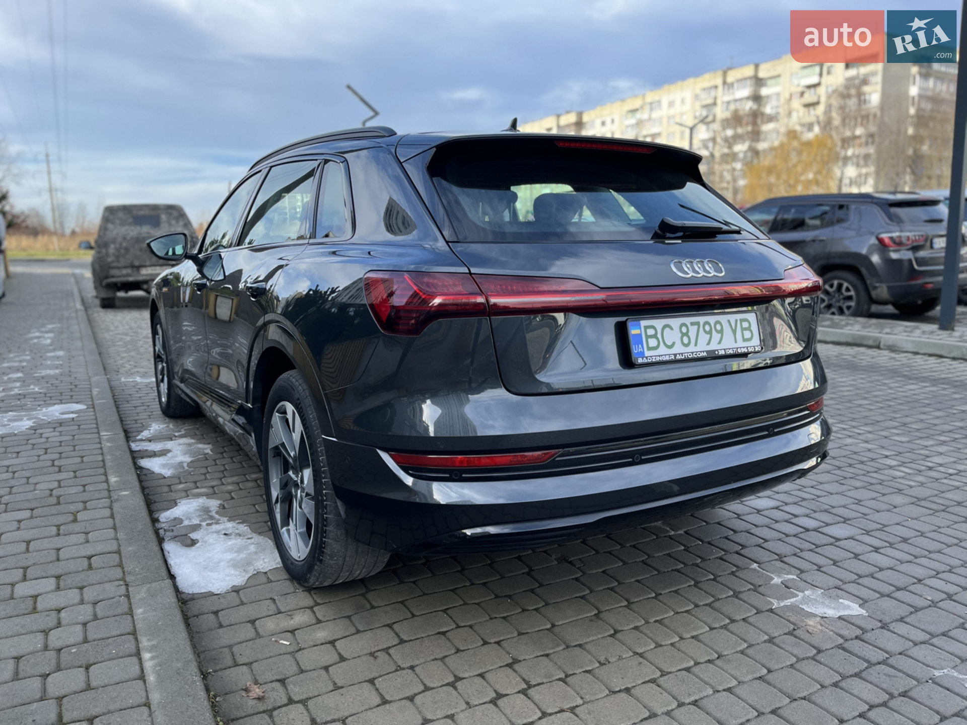 2020 Audi e-tron - мініатюра 186