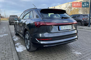 Внедорожник / Кроссовер Audi e-tron 2020 в 