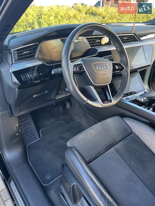 Внедорожник / Кроссовер Audi e-tron 2020 в Хусте